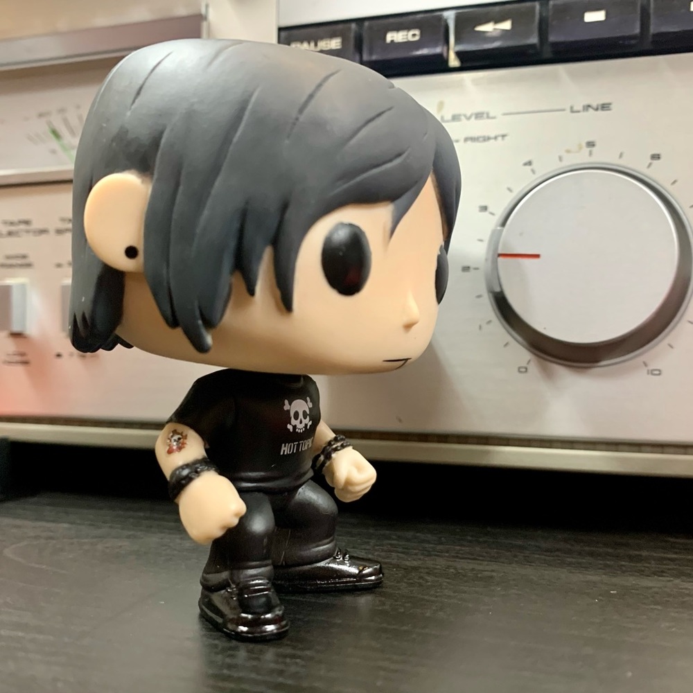 Hot Topic Guy Funko Pop - Picture 6 of 8